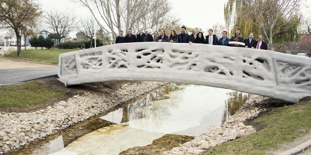 Dünyanın ilk 3D köprüsü